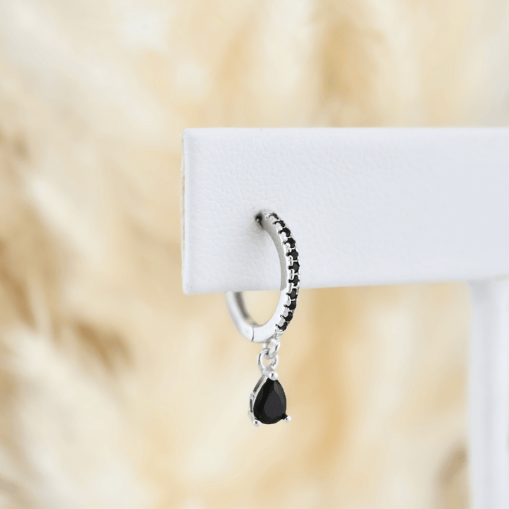 Mathieu Blanchard Boucles d'oreilles Boucles d'oreilles Huggies Gouttes noires en argent sterling