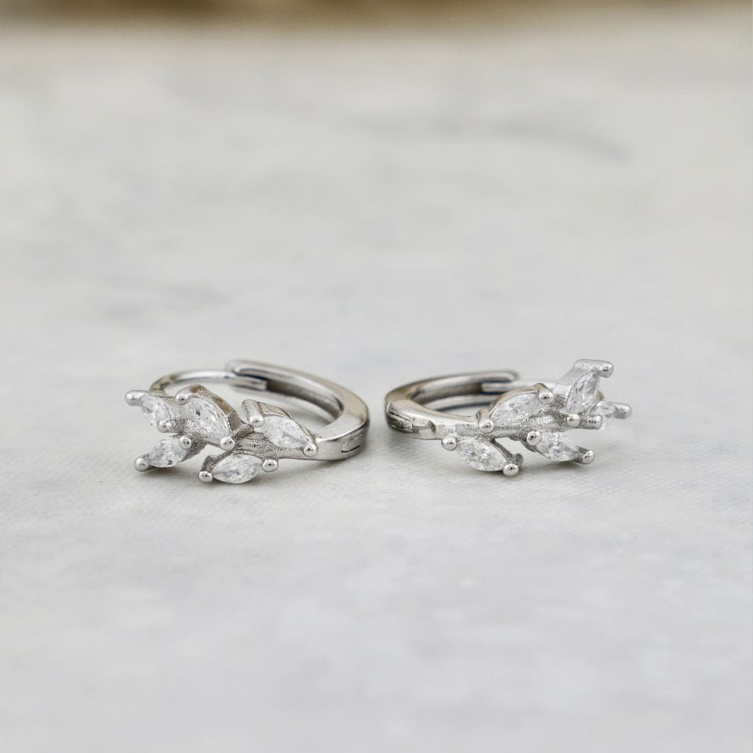 Boucles d'oreilles Huggies Marquise en argent sterling Mathieu Blanchard Boucles d'oreilles Argent sterling PBOAM13030S Boucles d'oreilles Huggies Marquise en argent sterling | Mathieu Blanchard  Mathieu Blanchard Joaillerie