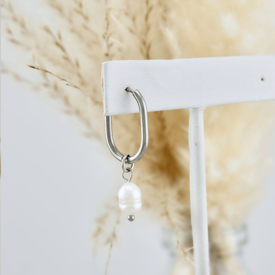 Boucles d'oreilles Huggies Perles en acier inoxydable Mathieu Blanchard Boucles d'oreilles Acier inoxydable PBOAM20078S Boucles d'oreilles Huggies Perles en acier inox | Mathieu Blanchard  Mathieu Blanchard Joaillerie