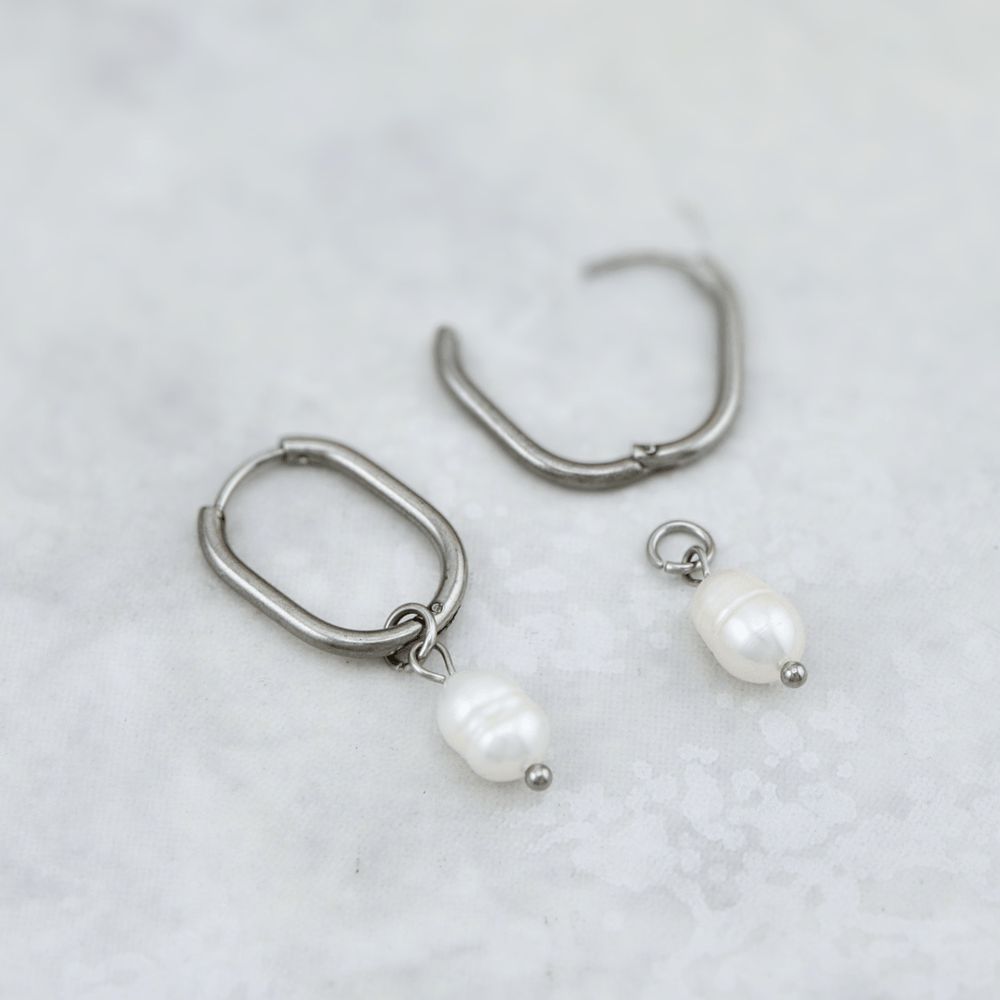 Mathieu Blanchard Boucles d'oreilles Boucles d'oreilles Huggies Perles en acier