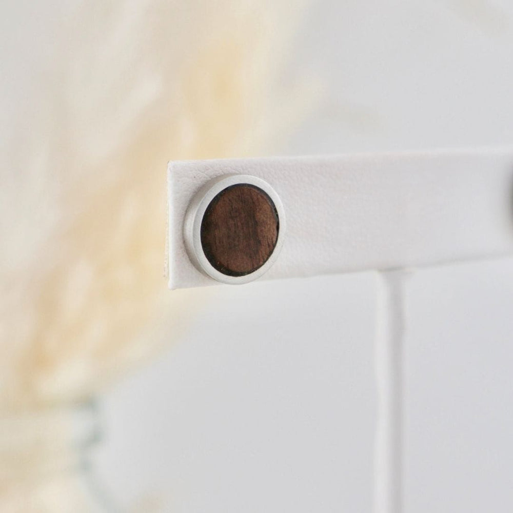 Boucles d’oreilles Noyer et en acier inoxydable Mathieu Blanchard Boucles d'oreilles Acier inoxydable PBOM12755S Boucles d’oreilles Noyer et acier | Mathieu Blanchard Mathieu Blanchard Joaillerie