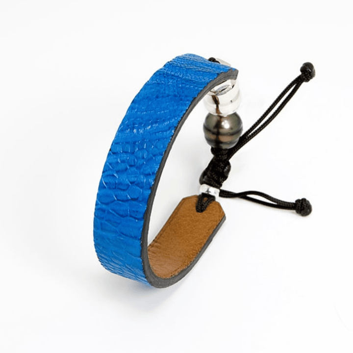 Bracelet en cuir de crapaud marin, perle de Tahiti et en argent sterling Romeo J. Bracelets Bracelet en cuir de crapaud marin, perle de Tahiti  et argent sterling Romeo J. Mathieu Blanchard Joaillerie