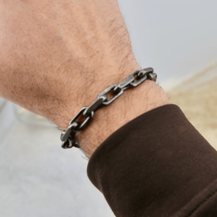 Mathieu Blanchard Bracelets 7.5 pouces / Vintage Bracelet La Force en acier