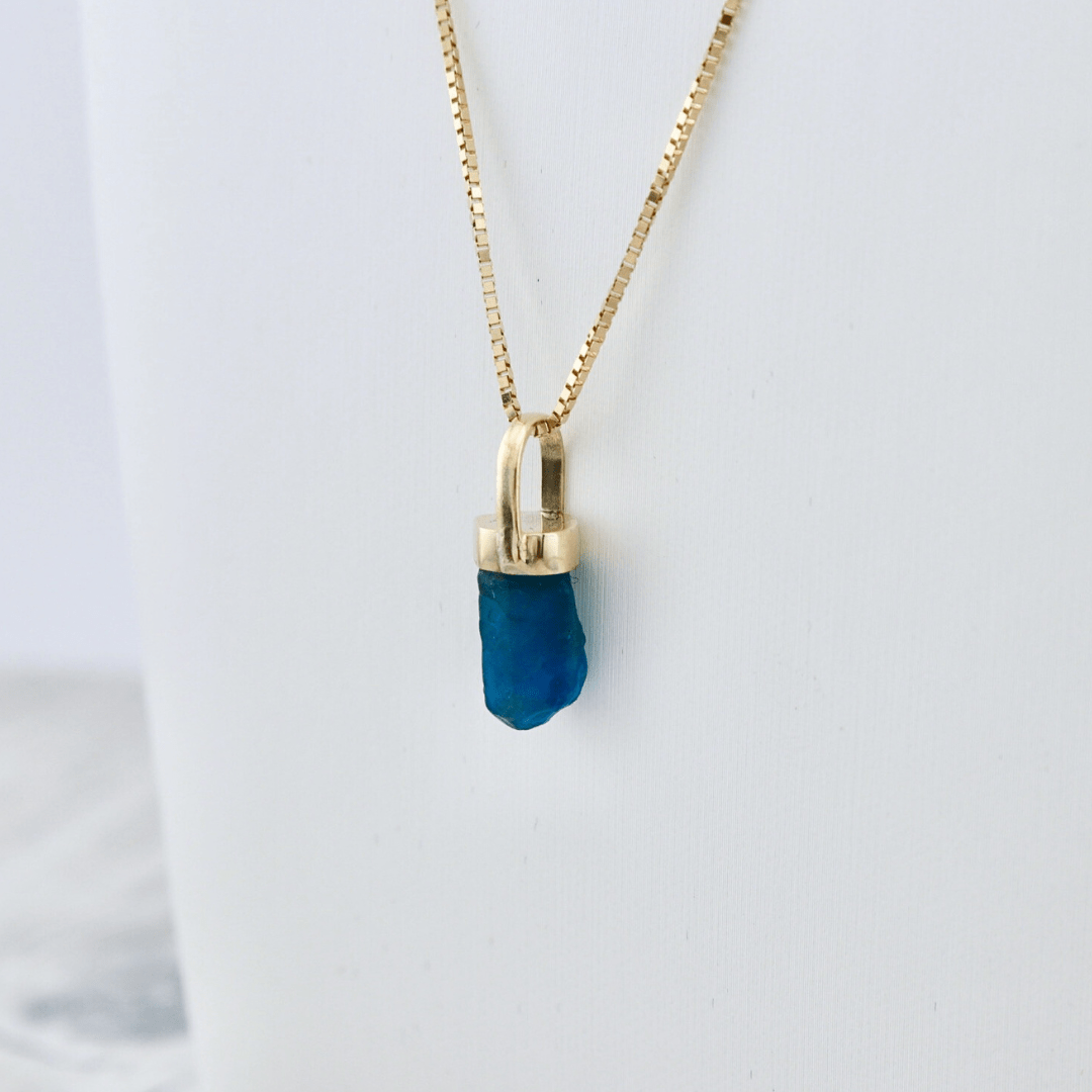 Mathieu Blanchard Collier Amulette or 14K et apatite