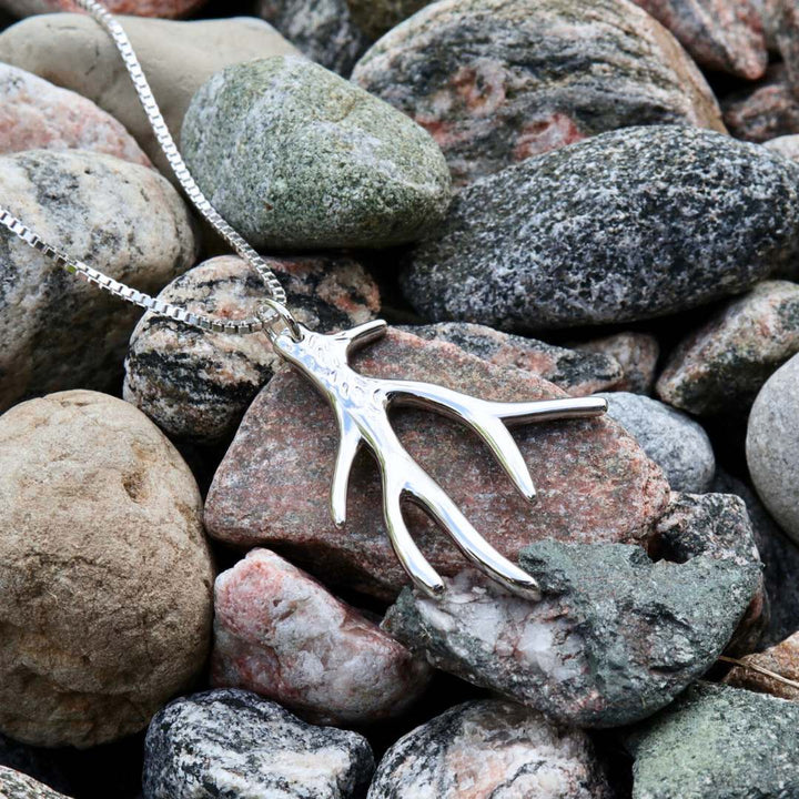 Mathieu Blanchard Argent / Argent sterling Collier Bois de cerf en argent sterling