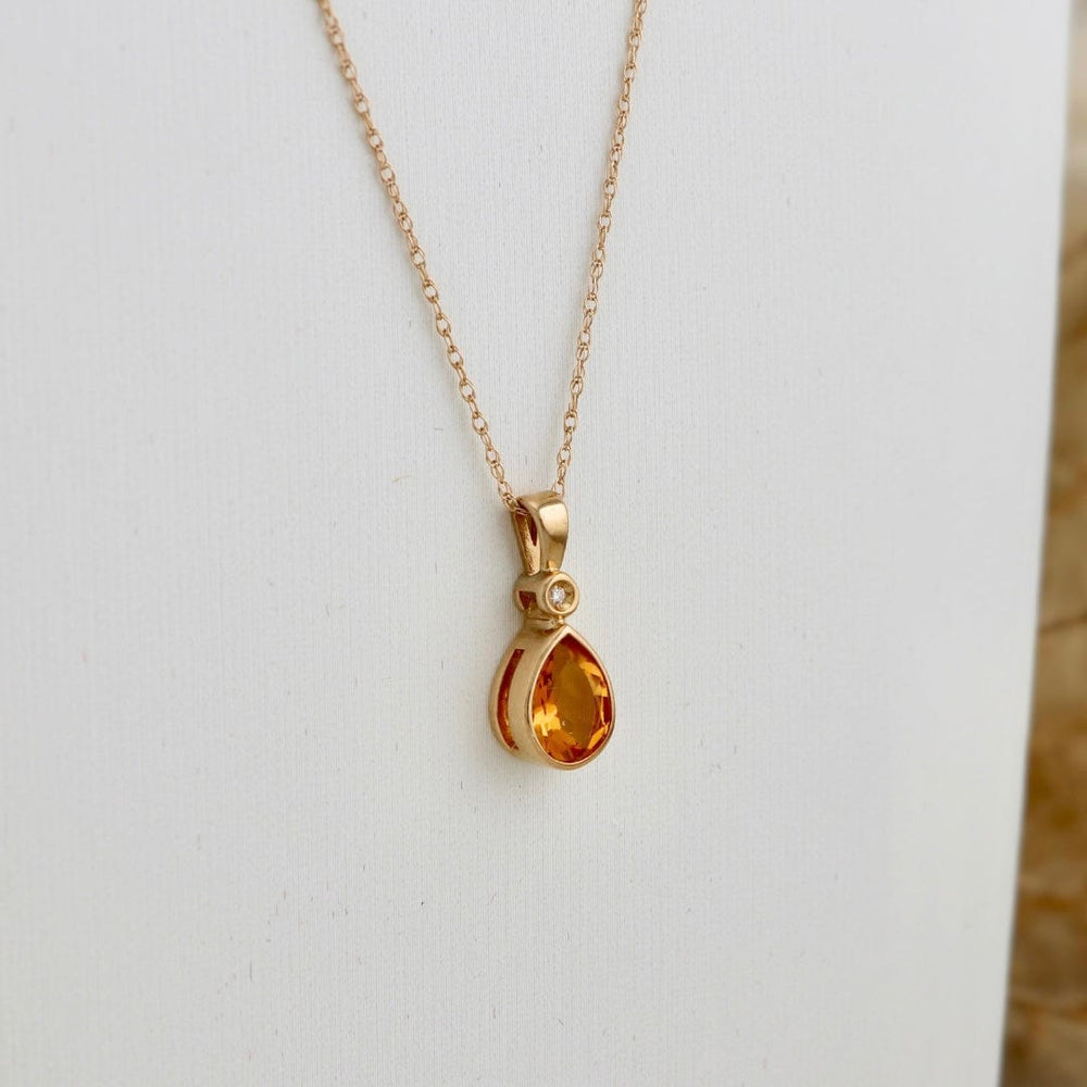 Collier, citrine et diamant en or jaune 10K - Colliers Or jaune 10K KP05-104211Y Citrine Collier en or 10K, citrine poire et diamant | Mathieu Blanchard Mathieu Blanchard Joaillerie