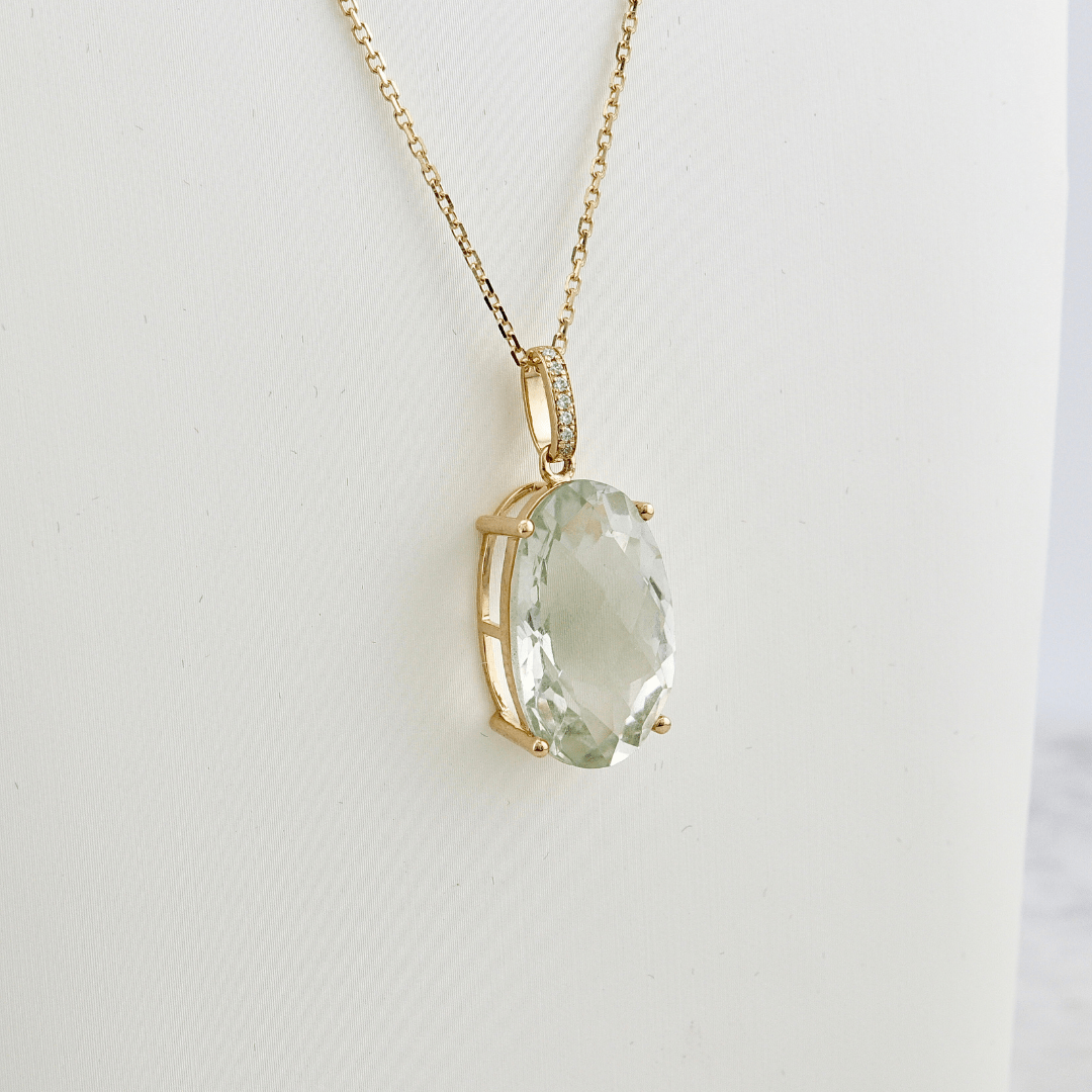 Collier, diamants et améthyste verte en or 14k Mathieu Blanchard Collier Or jaune 14K Collier en or 14K, perle, diamants et améthyste | Mathieu Blanchard Mathieu Blanchard Joaillerie