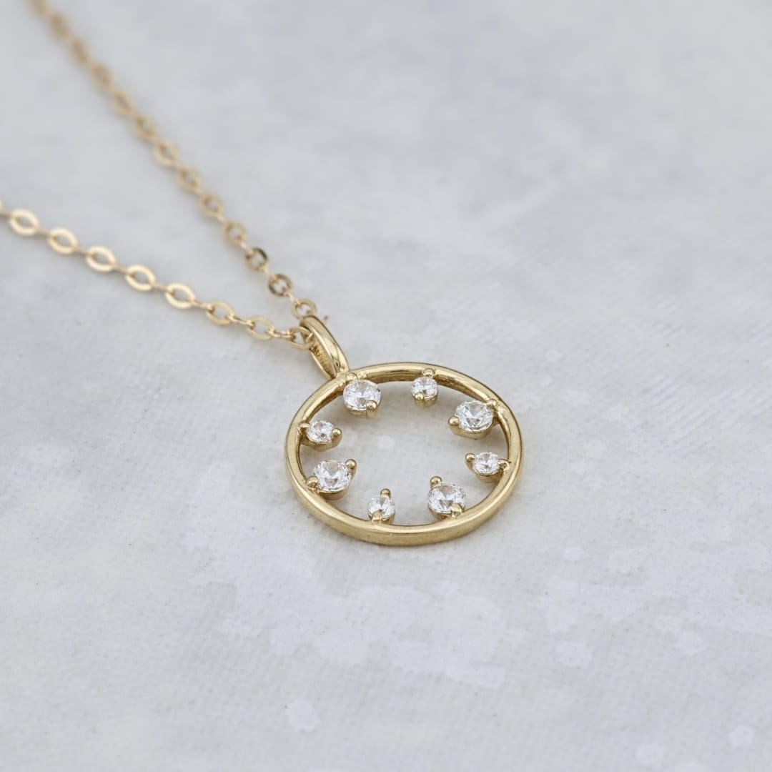 - Colliers Or jaune 10K Collier en or 10K