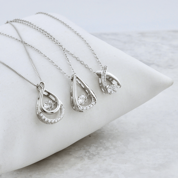 Collier Sereno en argent sterling Mathieu Blanchard Pendants Argent / Argent sterling PCOAM12895S Collier avec pierre centrale en mouvement | Mathieu Blanchard Mathieu Blanchard Joaillerie