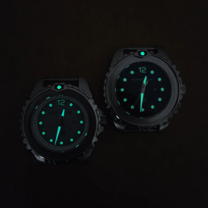 Montre à énergie solaire 38mm Eclipse Bleue Momentum Montres Acier inoxydable 060AADANB-AA-BAA-B-AN-BBJ-AM-AA-A-A-B Montre à énergie solaire 38mm Eclipse bleue Momentum | Mathieu Blanchard   Mathieu Blanchard Joaillerie