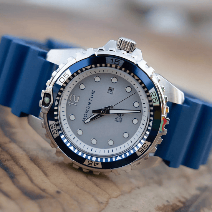 Momentum Montres Montre à énergie solaire 38mm Eclipse bleue