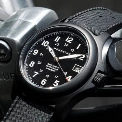 Momentum Montres Caoutchouc Montre à énergie solaire 38mm Smokejumper Eclipse Noir