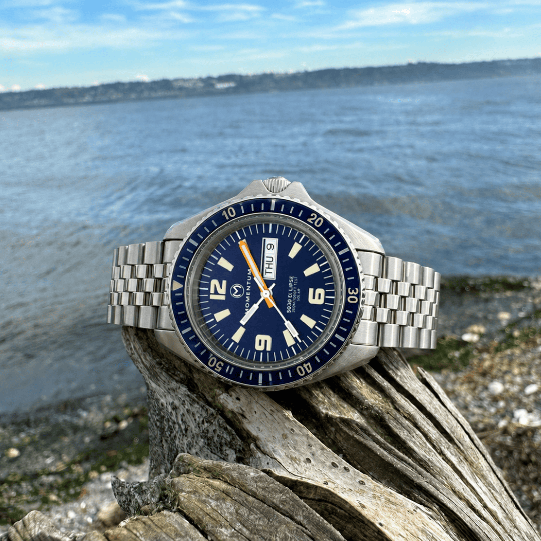 Montre à énergie solaire 42mm SQ30 Momentum Montres Acier inoxydable 057AADANC-AD-B-AE-B-AE-CLKA-D-A-B Montre  à énergie solaire SQ30 Eclipse [42mm] Momentum  Mathieu Blanchard Joaillerie