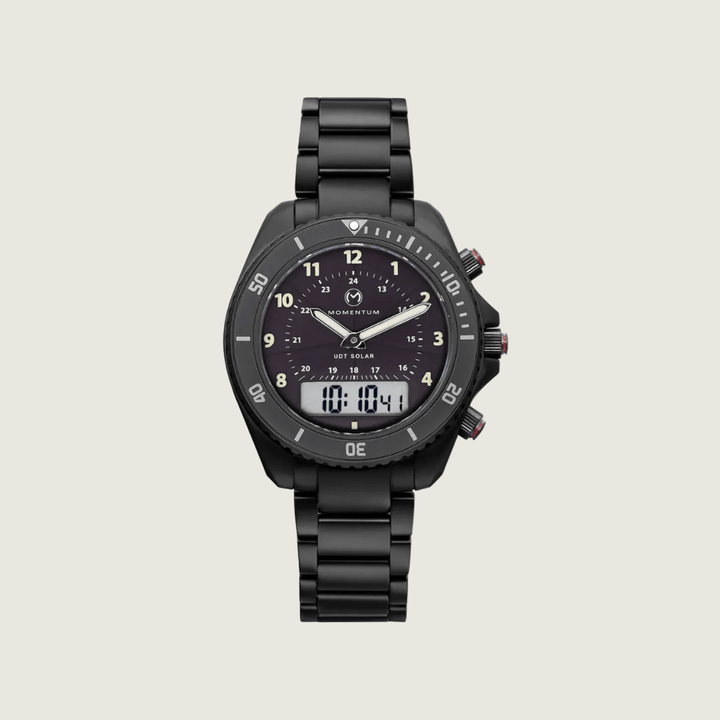 Montre à énergie solaire 42mm UDT Black Ion Momentum Montres Acier inoxydable plaqué noir 064AACCBK-EC-B-BH-B-CZK-AB-AB-B-B Montre à énergie solaire 42mm UDT Black-Ion Momentum Mathieu Blanchard Joaillerie