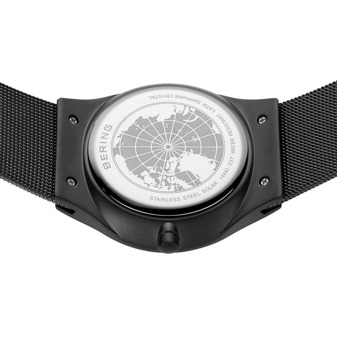 Bering Montre Montre à énergie solaire Bering 40mm 14440-227