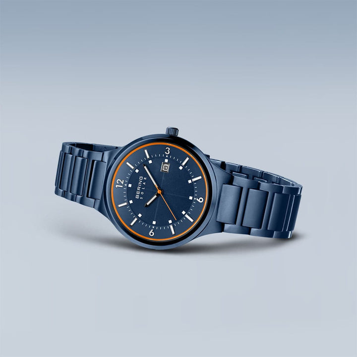 Bering Montre Montre à énergie solaire Bering 42mm 14442-797