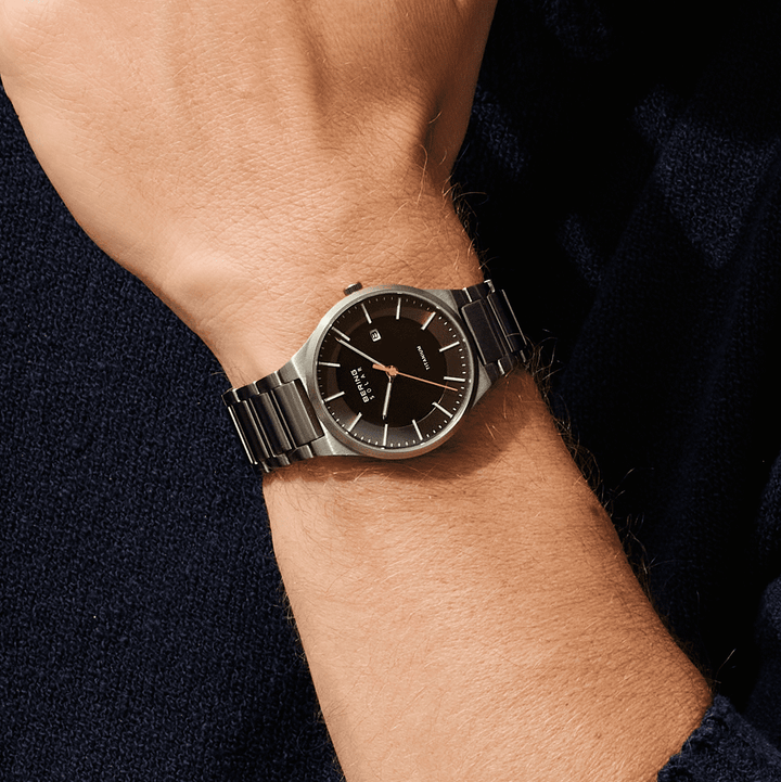Bering Montre Montre à énergie solaire Bering Argent 39mm 15239-779