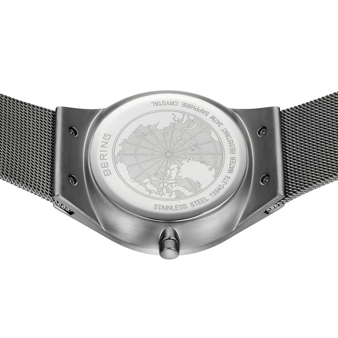 Montre Bering Classic Gris 40mm 15940 378 Bering Montre Acier inoxydable 15940-378 Montre Bering Classic Gris 40mm 15940-378 | Mathieu Blanchard Mathieu Blanchard Joaillerie