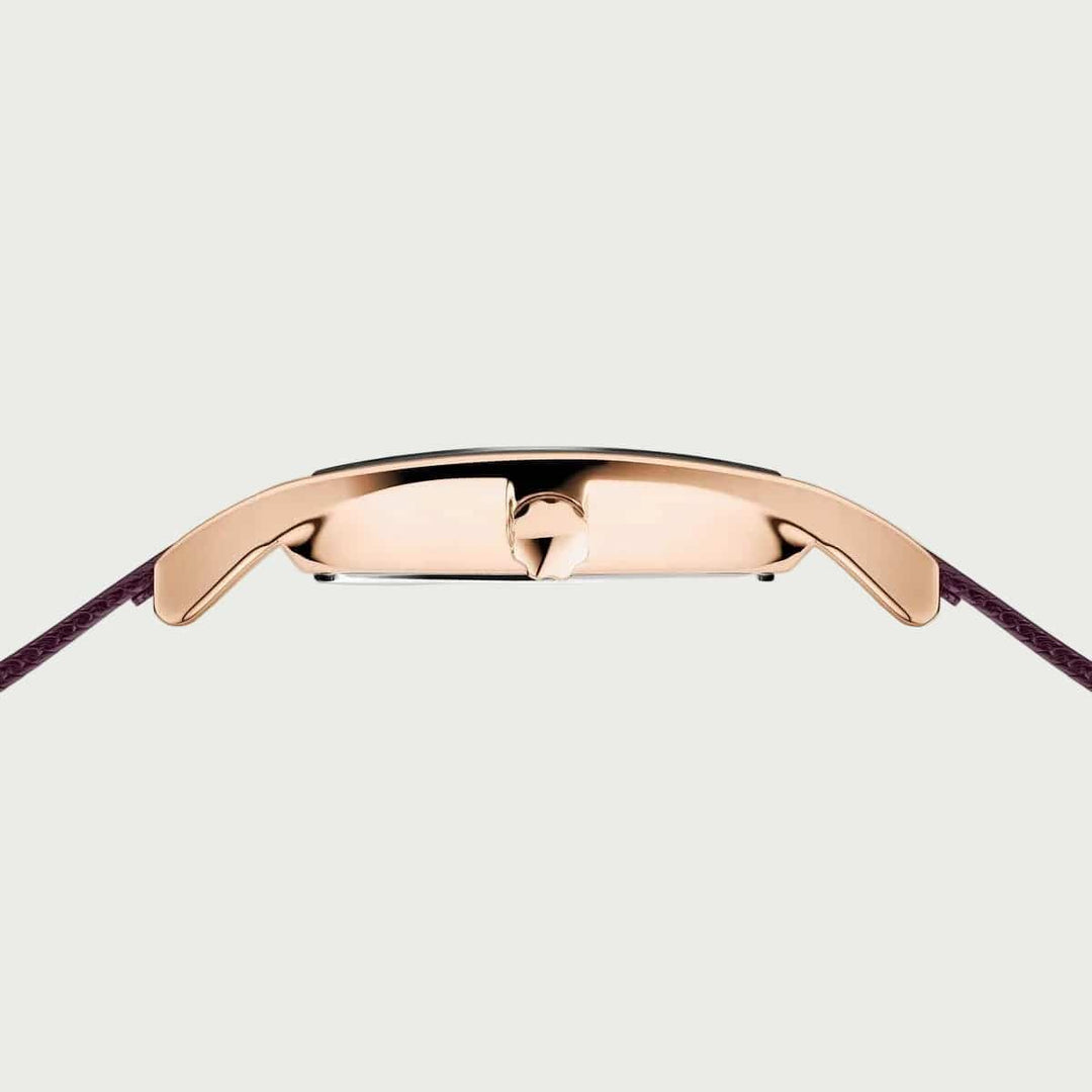 Montre Bering Classic Rectangulaire 26mm 10426 262 S Bering Montre Acier inoxydable plaqué or rose 10426-262-S Montre Bering Classic Rectangulaire 26mm 10426-262-S | Dépositaire officiel Bering Canada Mathieu Blanchard Joaillerie
