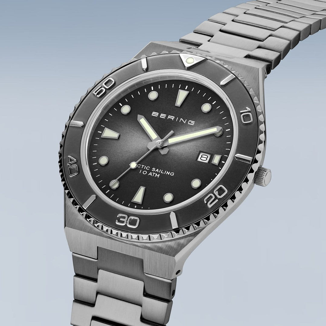 Montre Bering Titanium Gris 40mm 18940 777 Bering Montre Acier inoxydable 18940-777 Montre Bering Titanium Gris 40mm 18940-777 - Mathieu Blanchard - Dépositaire officiel Bering Canada Mathieu Blanchard Joaillerie