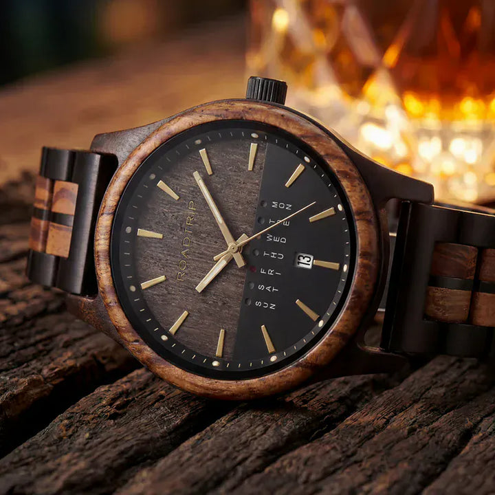 Montre en bois Horizon Équinoxe Roadtripmadewood Montre en bois Acier inoxydable plaqué noir RTMW-HORIZON-EQUINOXE Montre Horizon - Équinoxe en bois | Mathieu Blanchard Joaillerie Mathieu Blanchard Joaillerie