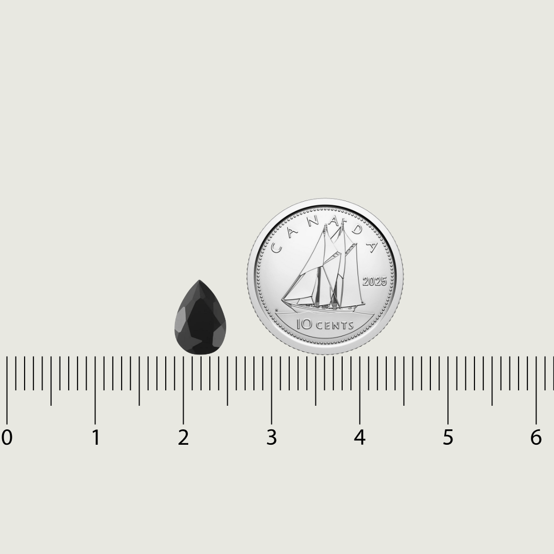 Mathieu Blanchard Onyx Naturel Taille Poire 6x9 mm