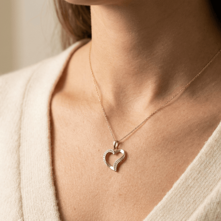 - Colliers Pendentif Coeur Courbé en or 10K