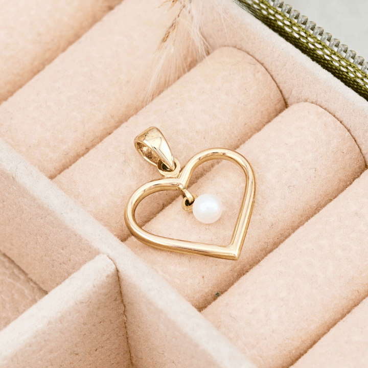 - Colliers Pendentif Coeur et Perle en or 10K