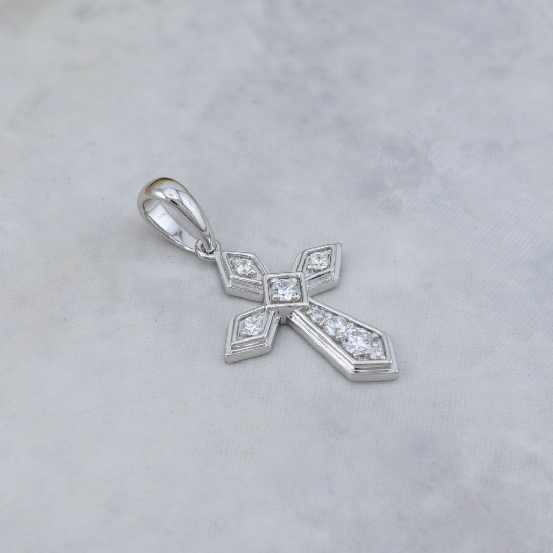 Pendentif Croix Mathieu Blanchard Pendentif Croix en argent sterling et moissanites | Mathieu Blanchard Mathieu Blanchard Joaillerie