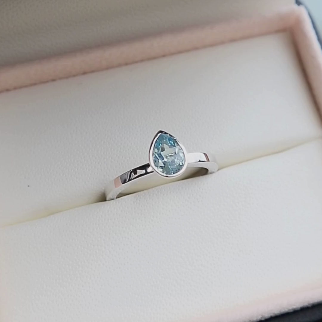 Unique 14K - 18K Gold and Aquamarine Ring