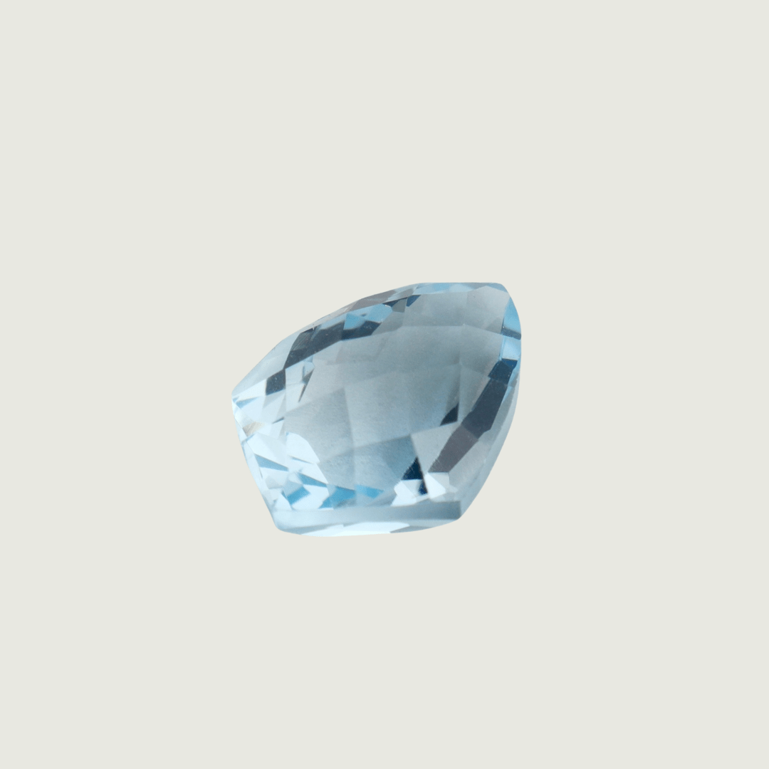 Topaze Naturel Mathieu Blanchard Topaze Naturel | Nos pierres  | Mathieu Blanchard  Mathieu Blanchard Joaillerie