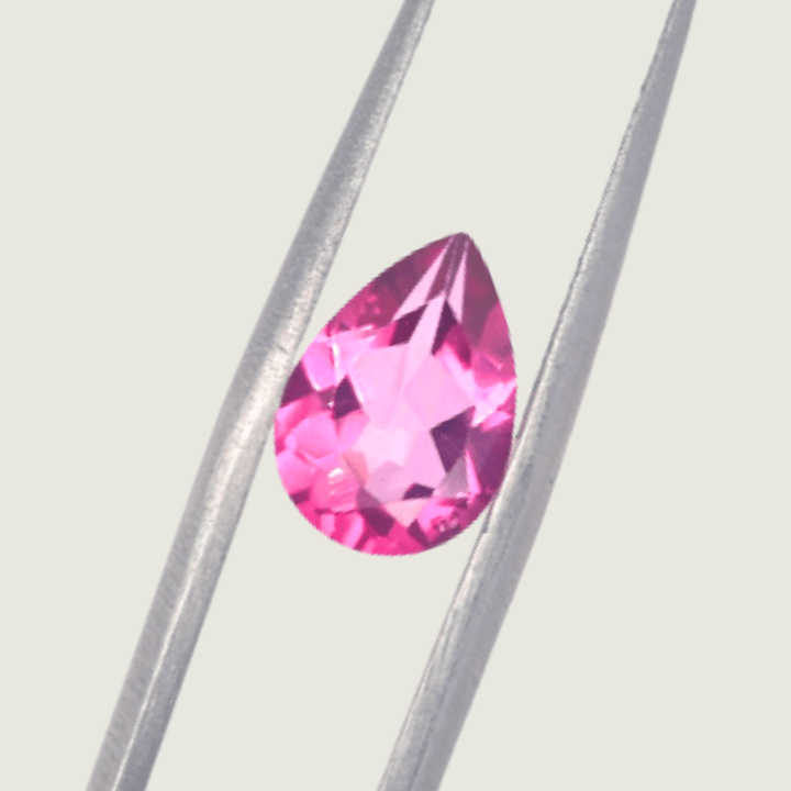 Topaze Naturel Rose Taille Poire 7x9 mm Mathieu Blanchard PTOM14282S Topaze Naturel Rose Taille Poire 7x9 mm Mathieu Blanchard Joaillerie
