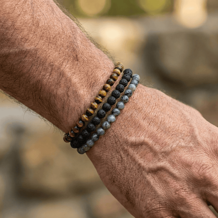 Trio de bracelets Oeil de tigre, Pierre de lave et Labradorite Mathieu Blanchard Bracelets Acier inoxydable Trio de bracelets Oeil de tigre, Pierre de lave et Labradorite Mathieu Blanchard Joaillerie