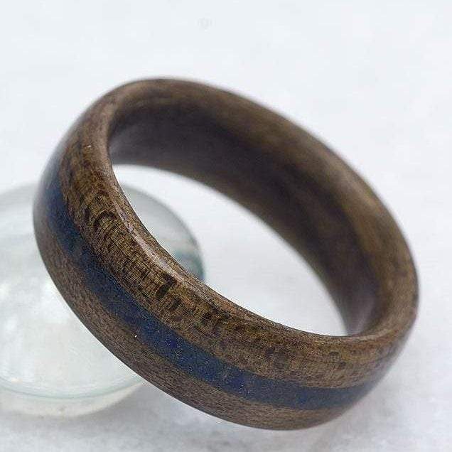 Atelier du bon bouleau Bague en bois et lapis lazuli personnalisée